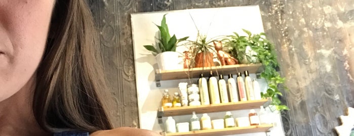 Etta Salon is one of Jessica 님이 좋아한 장소.