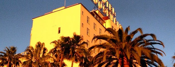 L.A. Pool Party