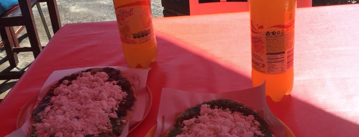 Quesadillas La Paz is one of Puebla food.