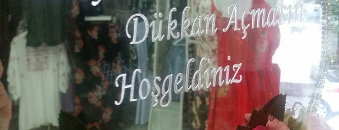 Boutique bilgekrkts is one of Orte, die No’s🖤 gefallen.