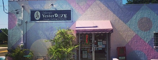 Sherry's Yesterdaze is one of Vintage Shop & Tour.