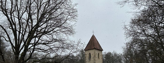Árpád-kori Szentháromság-templom is one of Nyugat-Dunántúl.