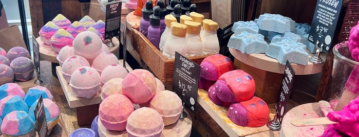 Lush is one of Lush, Mama Roxy-style.