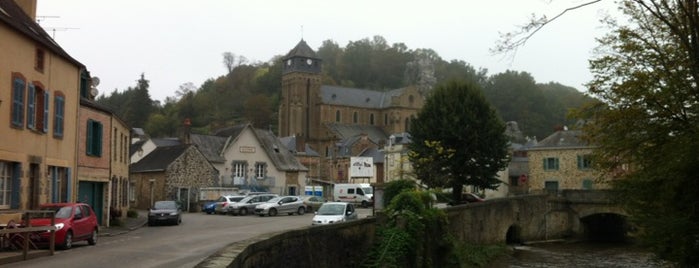 Chailland is one of Villes, Villages & Sites Pittoresques.
