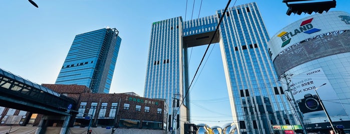 노보텔앰배서더 서울용산 is one of Hotels.
