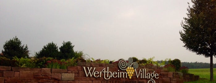 Wertheim Village is one of هايدربج.