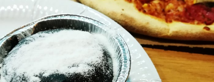 Domino's Pizza is one of Gizemli: сохраненные места.