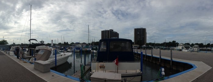 Riverside Marina is one of Canada.