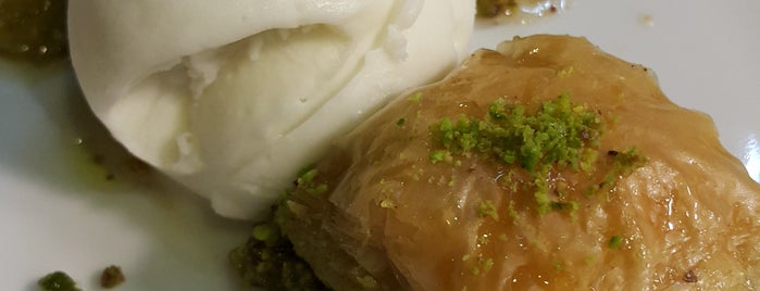 Antap Baklava is one of Selcen’s Liked Places.
