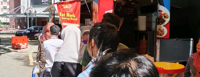 Mat Rock Food Truck is one of Belum Cuba Belum Tahu.