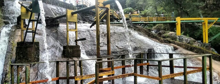 Cachoeira ducha de prata is one of Lugares guardados de Déia.