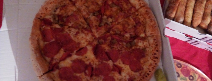 Papa John's Pizza is one of Posti che sono piaciuti a Diego A..