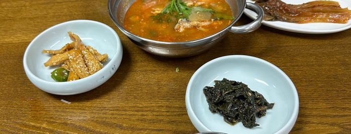 영변 is one of BnBHero's Picks for diners.