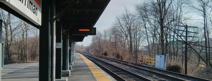 Metro North / NJT - Harriman Station (MBPJ) is one of Locais curtidos por Stephen.