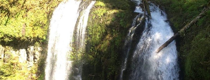 Upper Mccord Falls is one of Lugares favoritos de Jill.