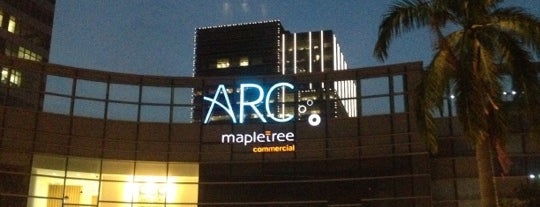 Alexandra Retail Centre (ARC) is one of Lugares favoritos de James.