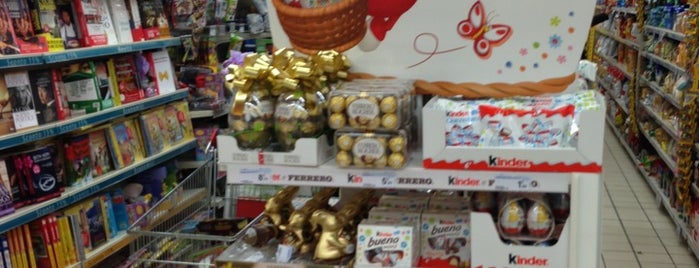 Carrefour Market is one of Milan Specials!.