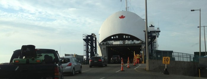 Caribou Ferry Terminal is one of Ishka'nın Beğendiği Mekanlar.