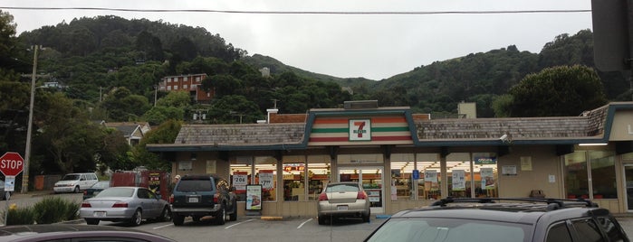 7-Eleven is one of Lugares favoritos de Kevin.
