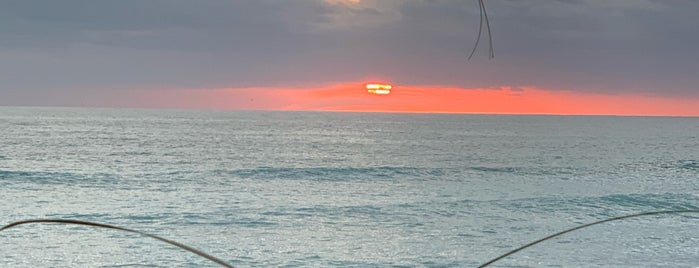 Waveland Beach is one of Favorite Flordia Places.