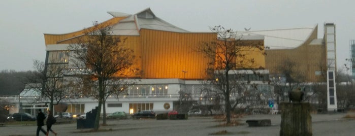 Berlin Philharmonic Chamber Music Hall is one of Forkert liste.