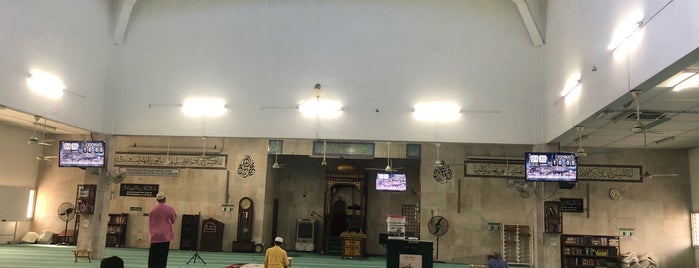 Masjid Ar-Rahimah is one of Masjid & Surau, MY #4.