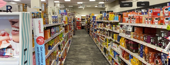CVS pharmacy is one of Nairaさんのお気に入りスポット.