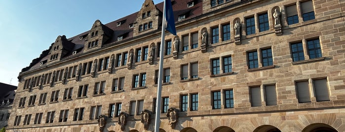 Justizpalast is one of Nürnberg, Deutschland (Nuremberg, Germany).