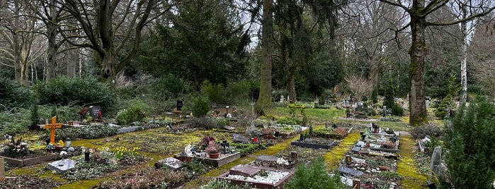 Hauptfriedhof is one of Freizeit to do.