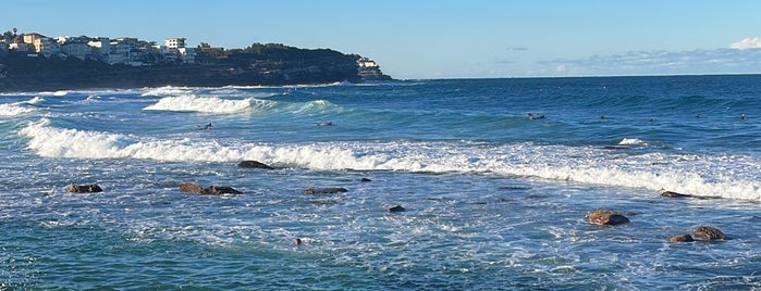 Bronte Beach is one of stuff to do to keep moving.