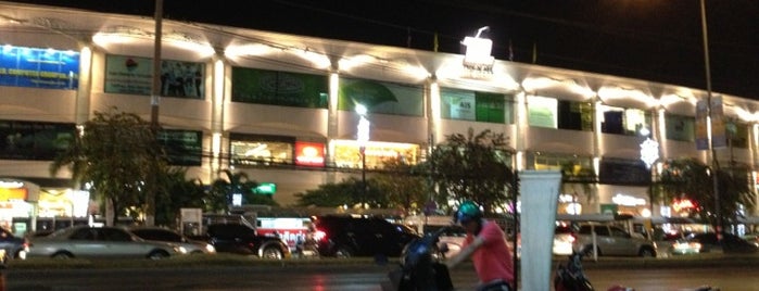 The Mall Nakhon Ratchasima is one of ร้านอาหารในโคราชสำหรับมื้อเย็น - Dinner in Korat.