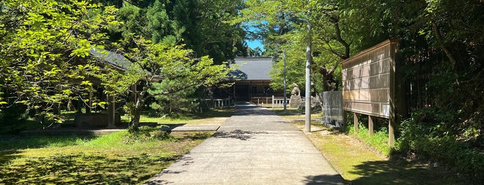 倭文神社 is one of 別表神社 西日本.