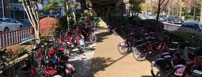 B1-11. Hamachogawa Ryokudo - Chuo-ku Bicycle-sharing is one of 東京の東側のバイクシェアのサイクルポート🚲.