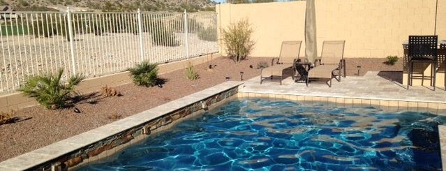 Shasta Pools & Spas is one of Justin Eats'ın Beğendiği Mekanlar.