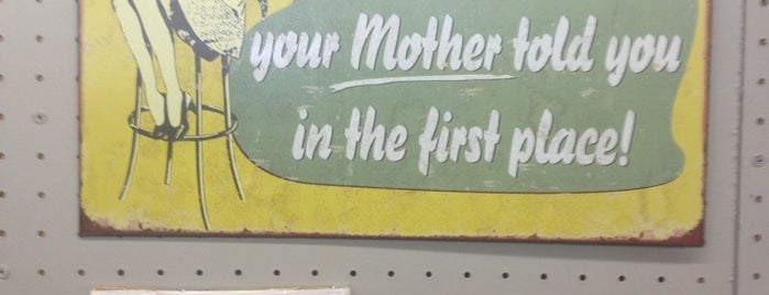 Flying Moose Antique Mall is one of Entertainment.