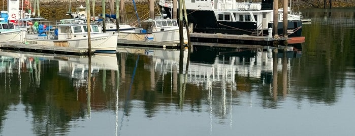 Northeast Harbor Marina is one of Photo Spots.