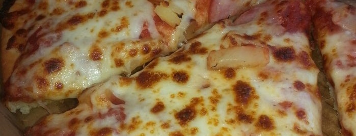 Pizza Villa is one of funkyさんのお気に入りスポット.