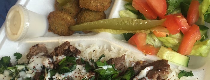 Syriano Shawarma is one of Lugares favoritos de Maggie C.