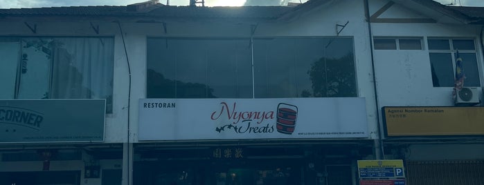 Nyonya Treats 欢乐园 is one of TotemdoesMYR.