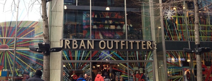 Urban Outfitters is one of Berlin Hipsta Places.