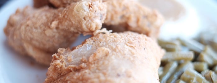 The Piccadilly at Manhattan is one of The 15 Best Places for Fried Chicken in St Louis.