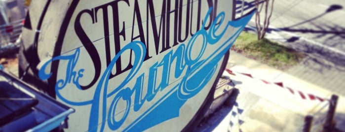 Steamhouse Lounge is one of สถานที่ที่ Kevin ถูกใจ.