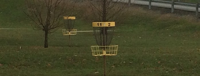 Morse Beach Disc Golf Course is one of Entertainment.