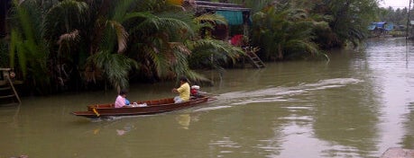 Ban Tor Sang | Amphawa is one of เท่ว.