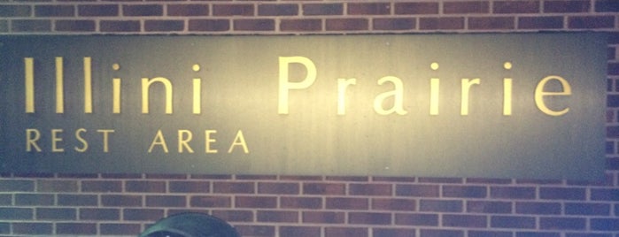 Illini Prairie Rest Area - Northbound is one of Debbie 님이 좋아한 장소.