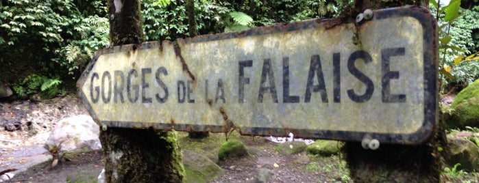 Gorges de la Falaise is one of Martinique : randonnées.