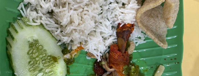 Green Chilli Chicken Rice is one of Micheenli Guide: Nasi Ayam Penyet/Goreng in SG.