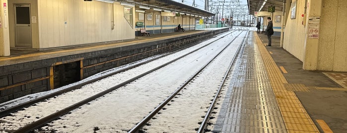 Misaki Station (SL15) is one of 駅.