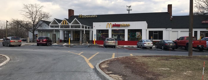 Vauxhall Service Area is one of New Jersey Hall of Fame Service Areas.