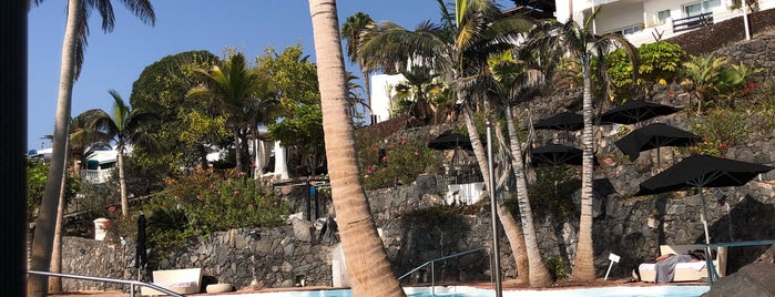 Beach club • Jardin Tropical is one of Tenerife.